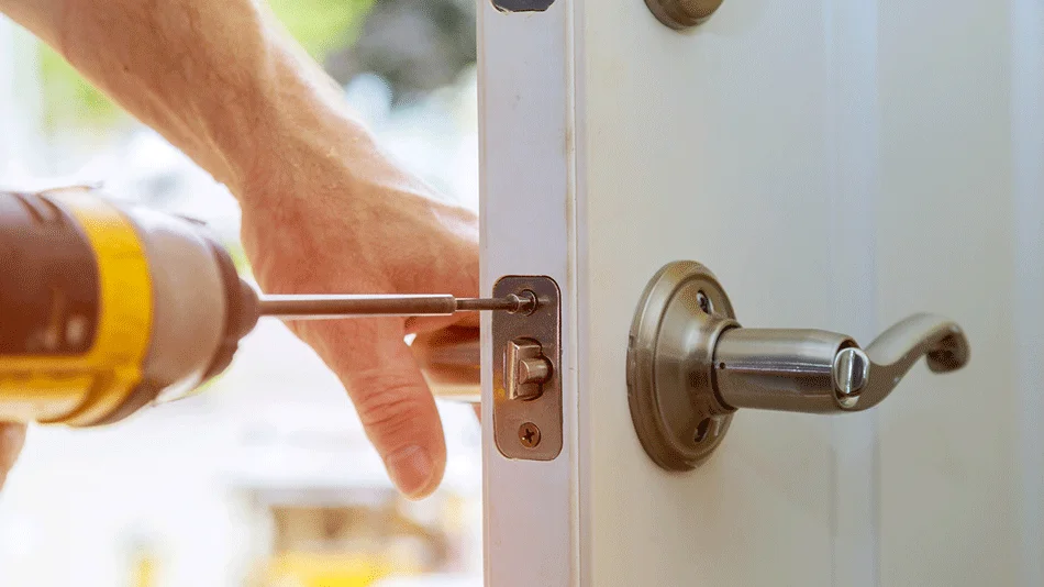 Locksmith & 24/7 Emergency